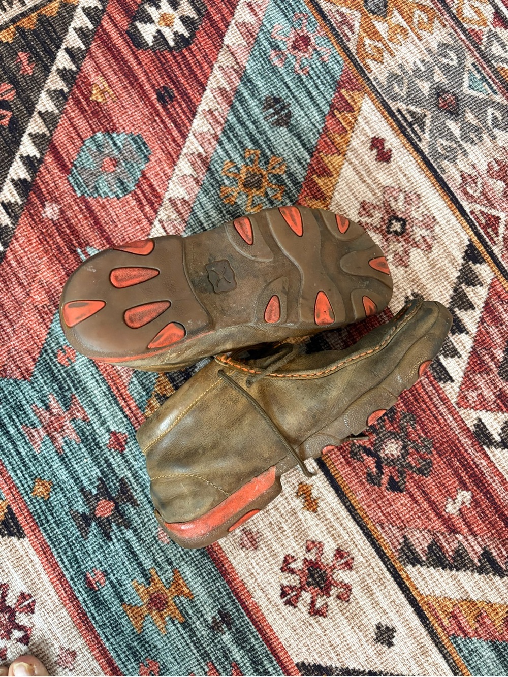 Size 9 Twisted X driving shoes